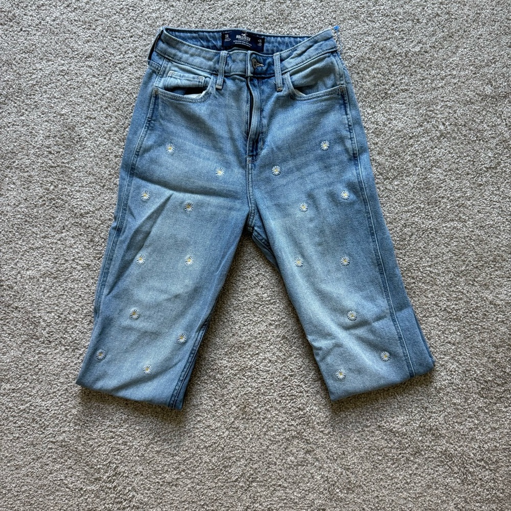 Hollister ultra high rise Jeans with Embroidery